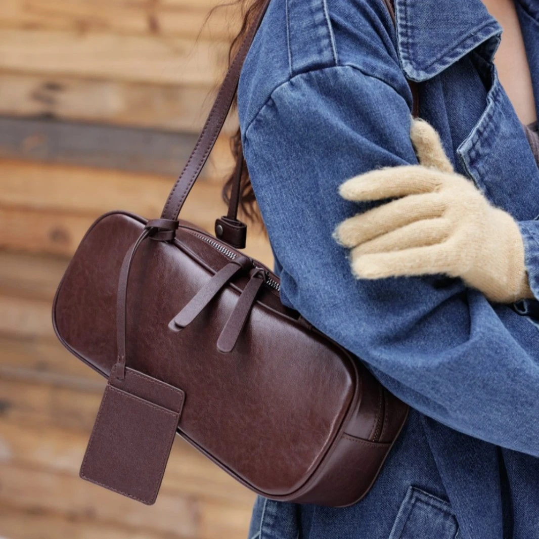 2025新款头层牛皮植鞣波士顿包真皮女包通勤时尚单肩腋下手提包