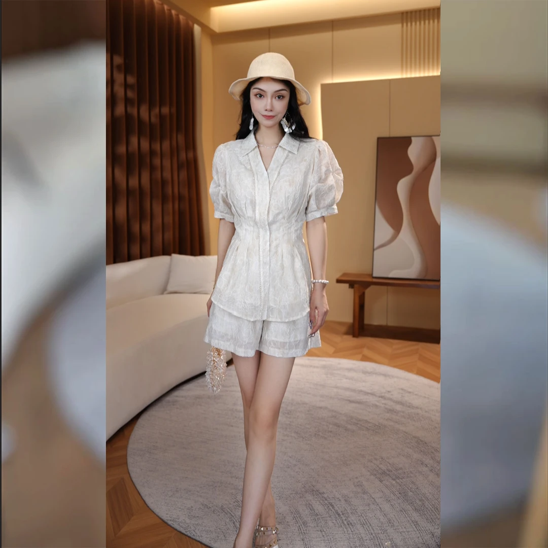 欧若风泡泡袖女神范慵懒休闲通勤时尚短裤开衫套装JBC2521291