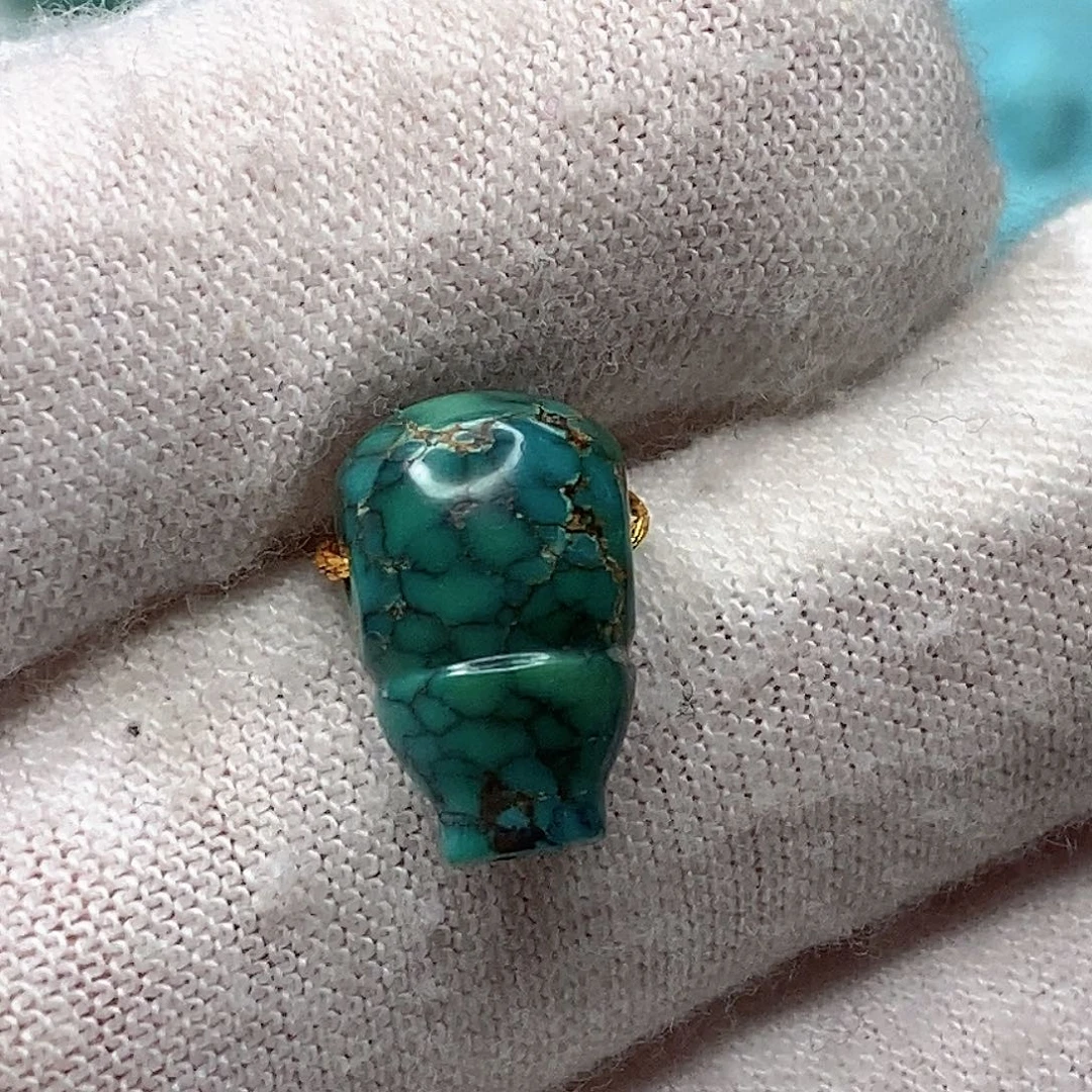 绿松石未镶嵌天然原矿 地大质检8.6mm