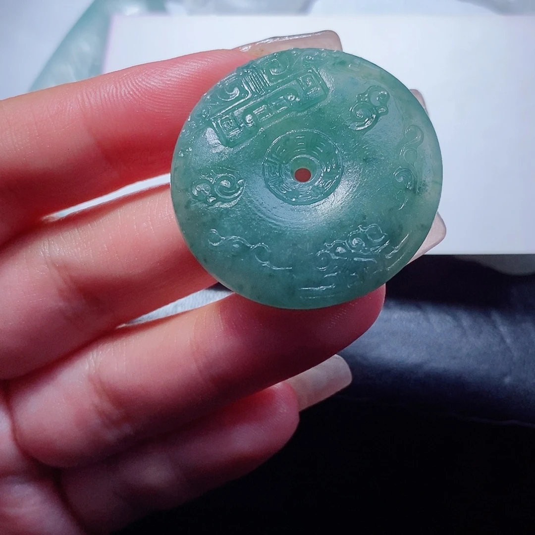 北***子定制翡翠未镶嵌翡翠