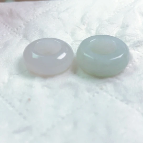 翡翠颈饰未镶嵌李*群吊坠