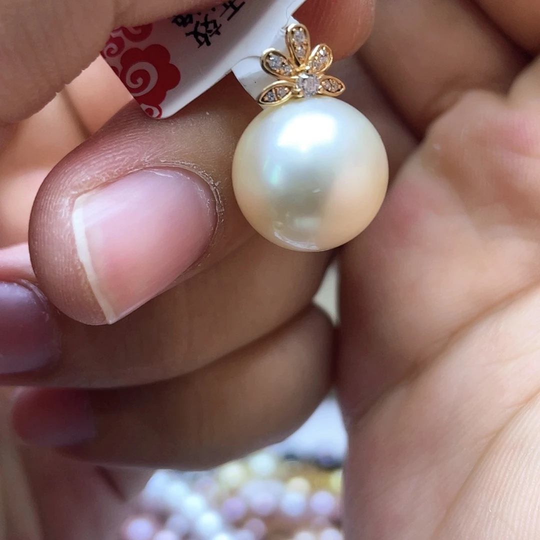 海水珍珠颈饰18K金镶嵌