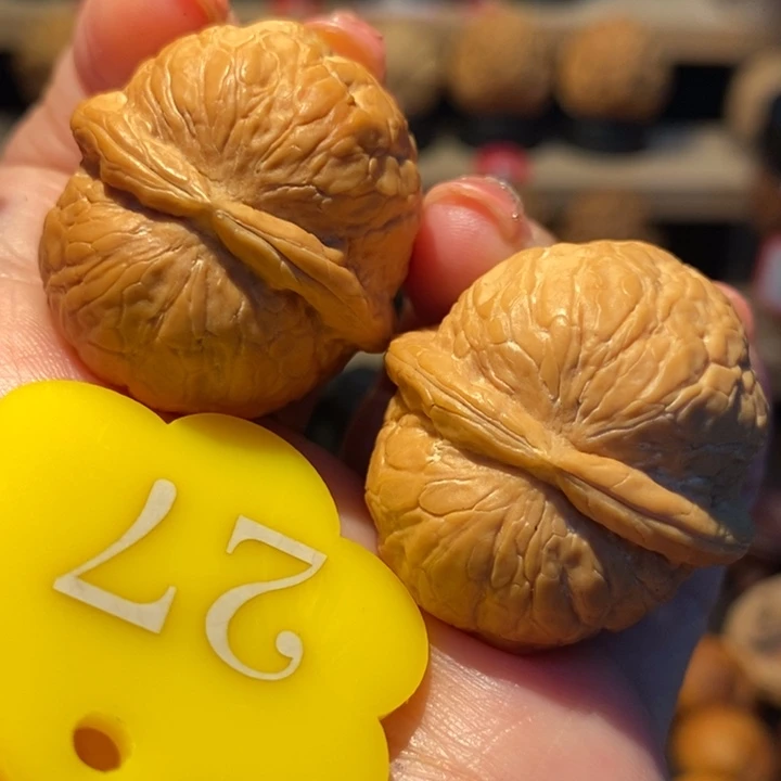 木质类手捧雷33尺寸