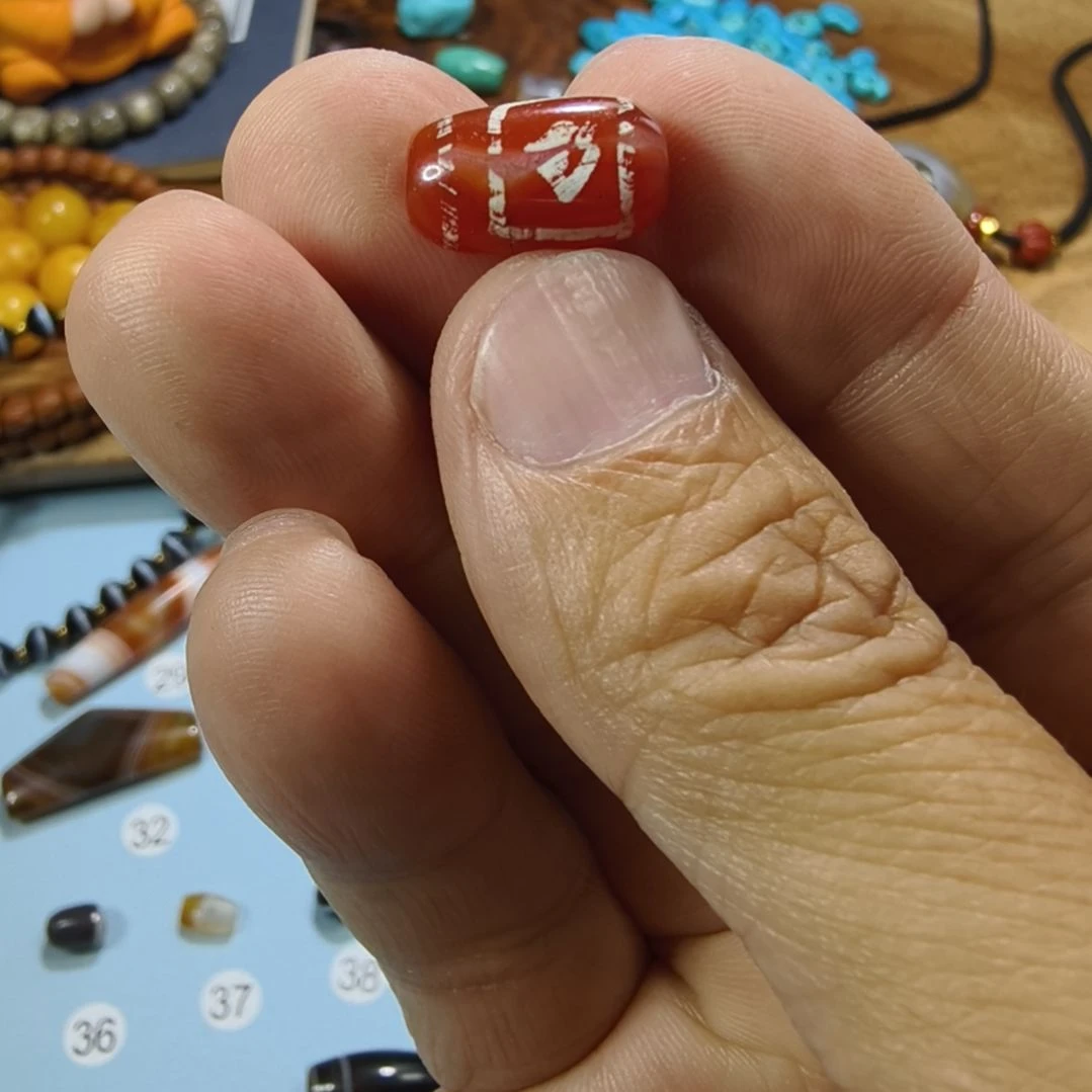 玛瑙/玉髓未镶嵌天然原矿玛瑙