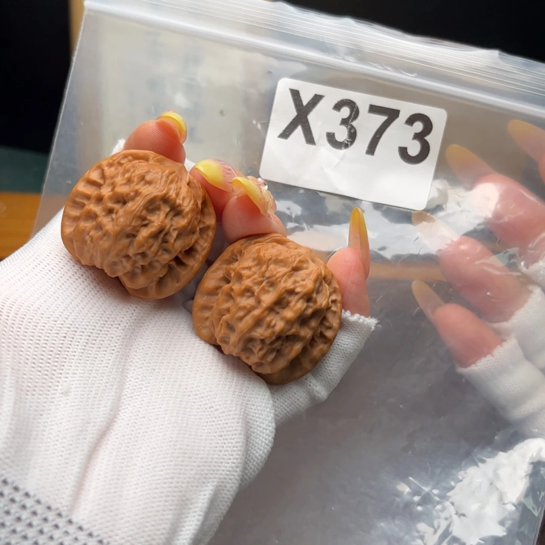 桃核把件36左右野狼x373