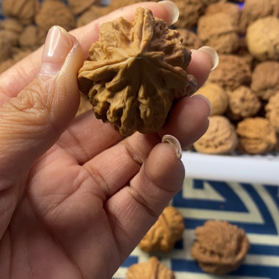 熬***狗吊坠文玩核桃曹大龙