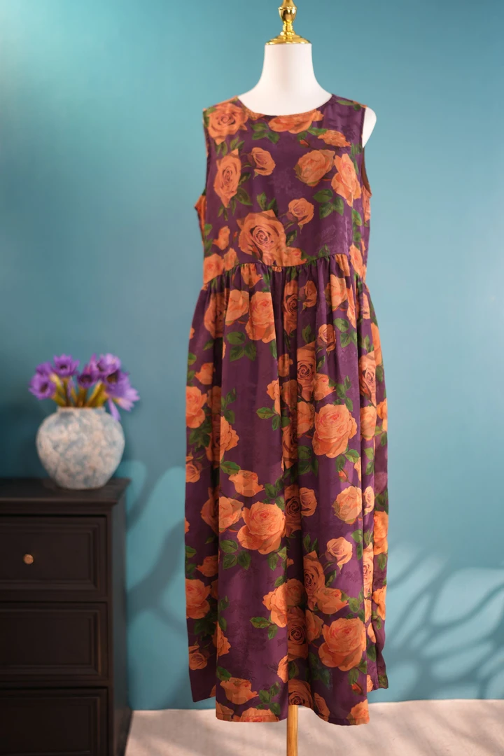 W40.玫瑰乌玛风背心裙