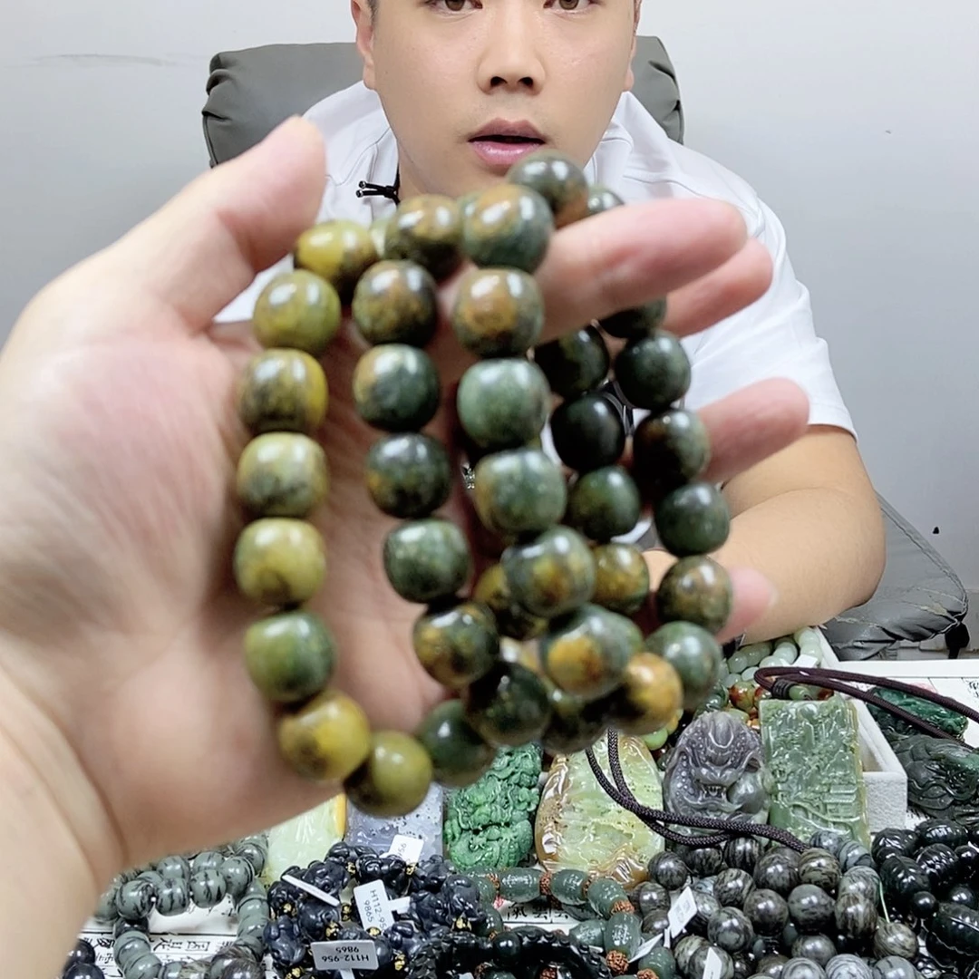岫岩河磨玉（透闪石质玉）未镶嵌颈饰多样性随机发一