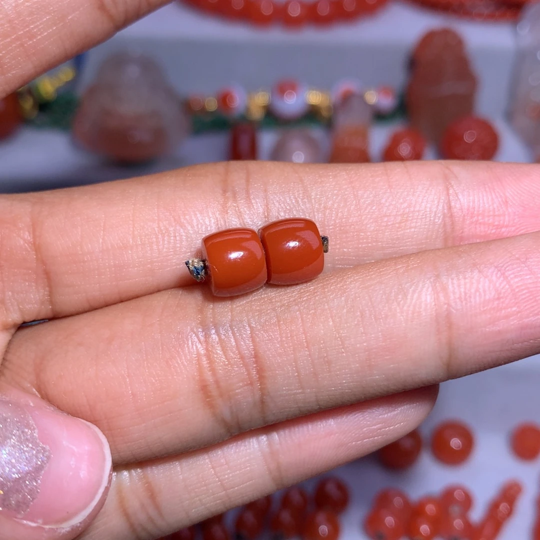 未镶嵌柿子红满肉直切对珠7.2×6南红玛瑙