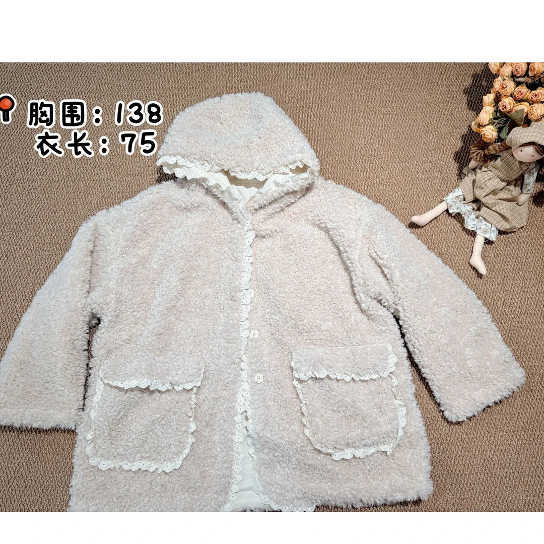 花小花自制大版毛毛花边连帽外套