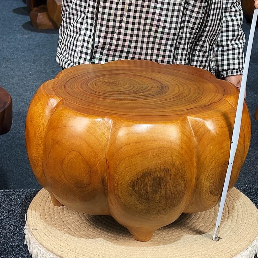 11 号香樟木尺寸：40-40-23cm