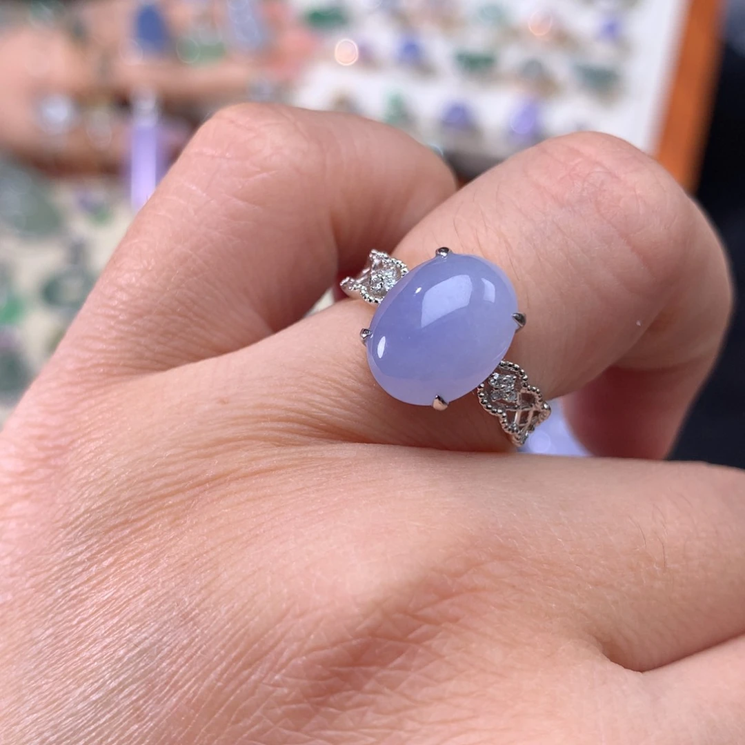 18K金镶嵌戒指翡翠紫罗兰蛋面戒指