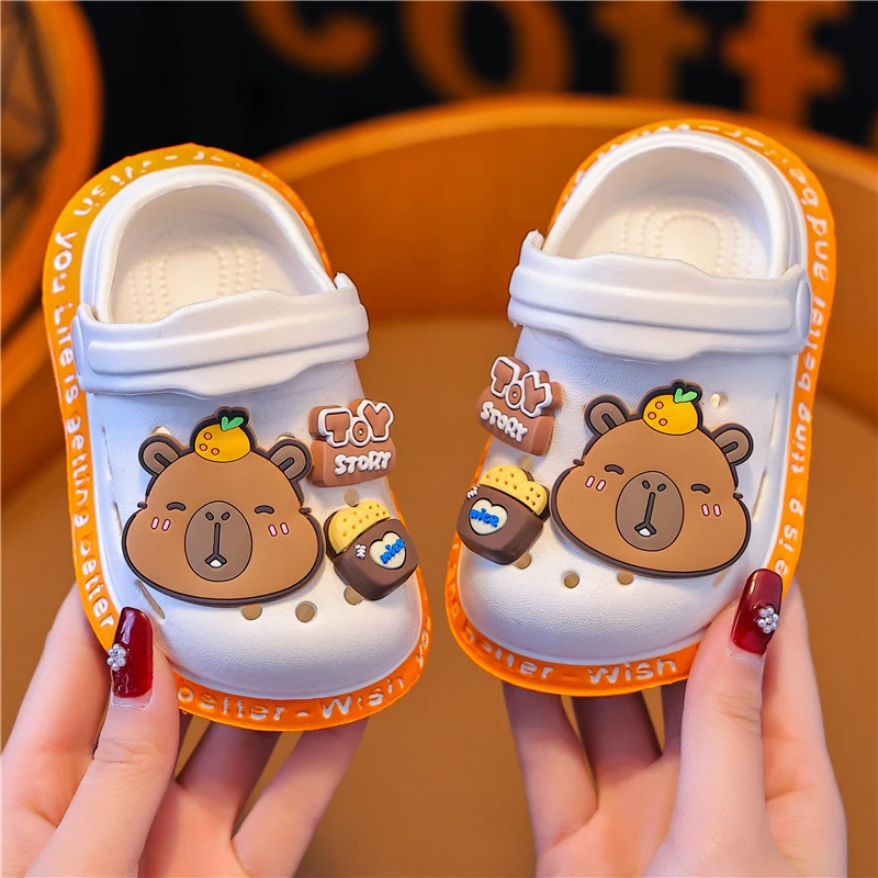 卡皮巴拉宝宝洞洞鞋夏季2025新款包头中小童男女孩宝宝儿童凉拖鞋