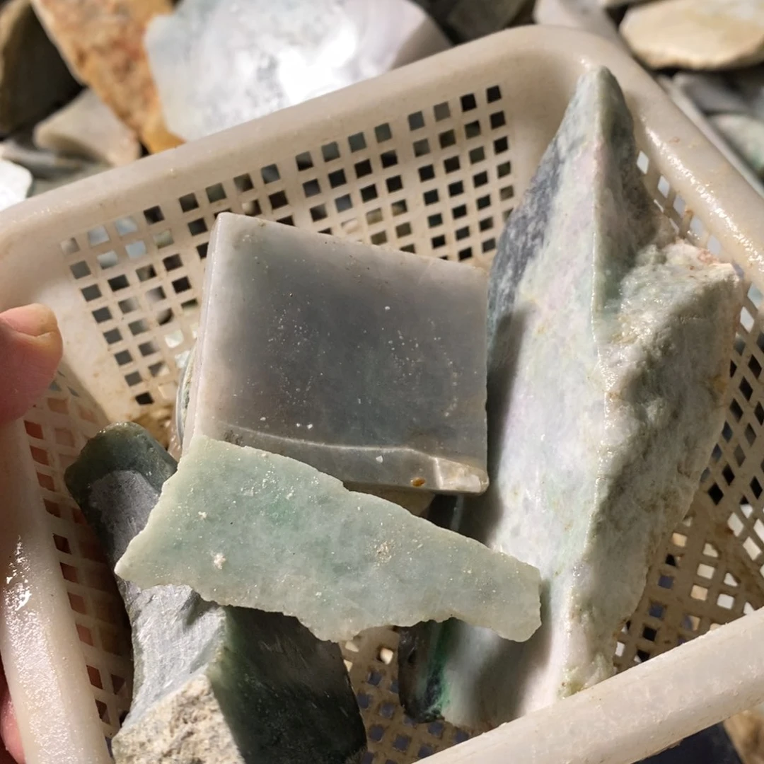 颈饰未镶嵌翡翠天然翡翠