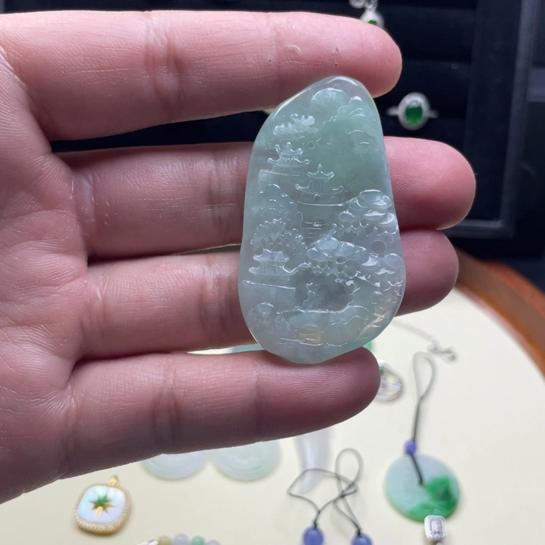 翡翠未镶嵌颈饰翡翠