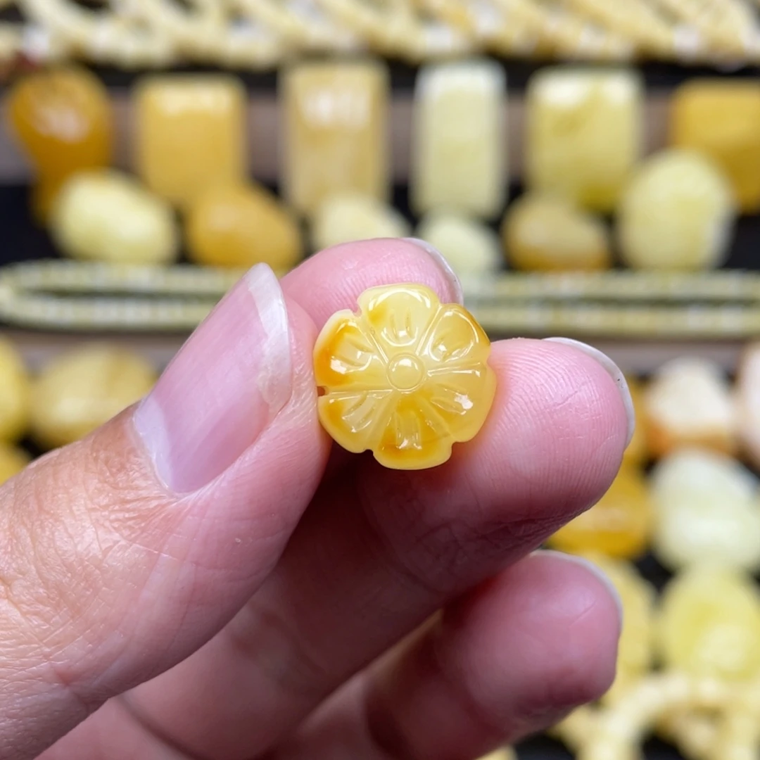 琥珀未镶嵌裸石琥珀蜜蜡