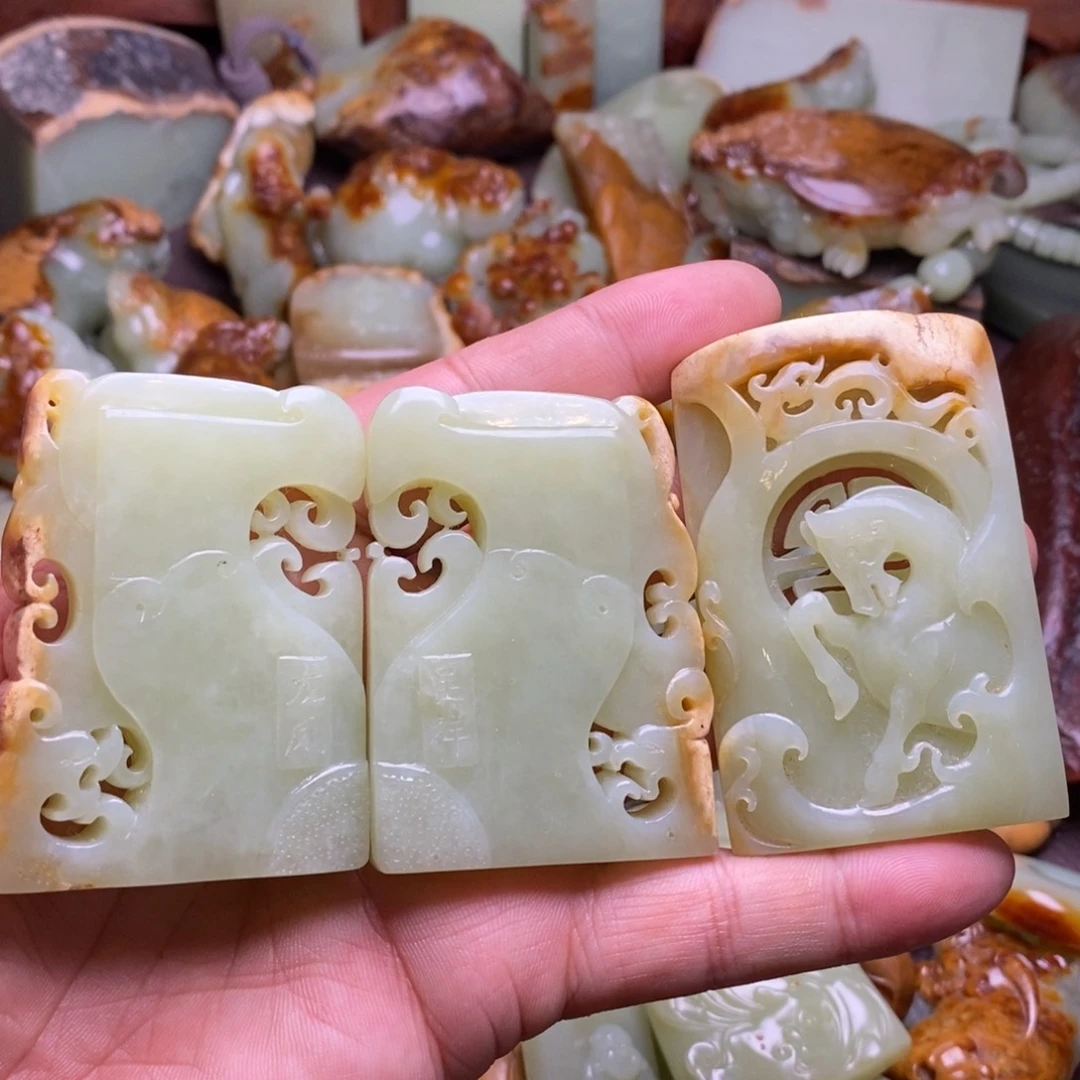 【闪购商品】岫岩河磨玉（透闪石质玉）未镶嵌套链梦**影