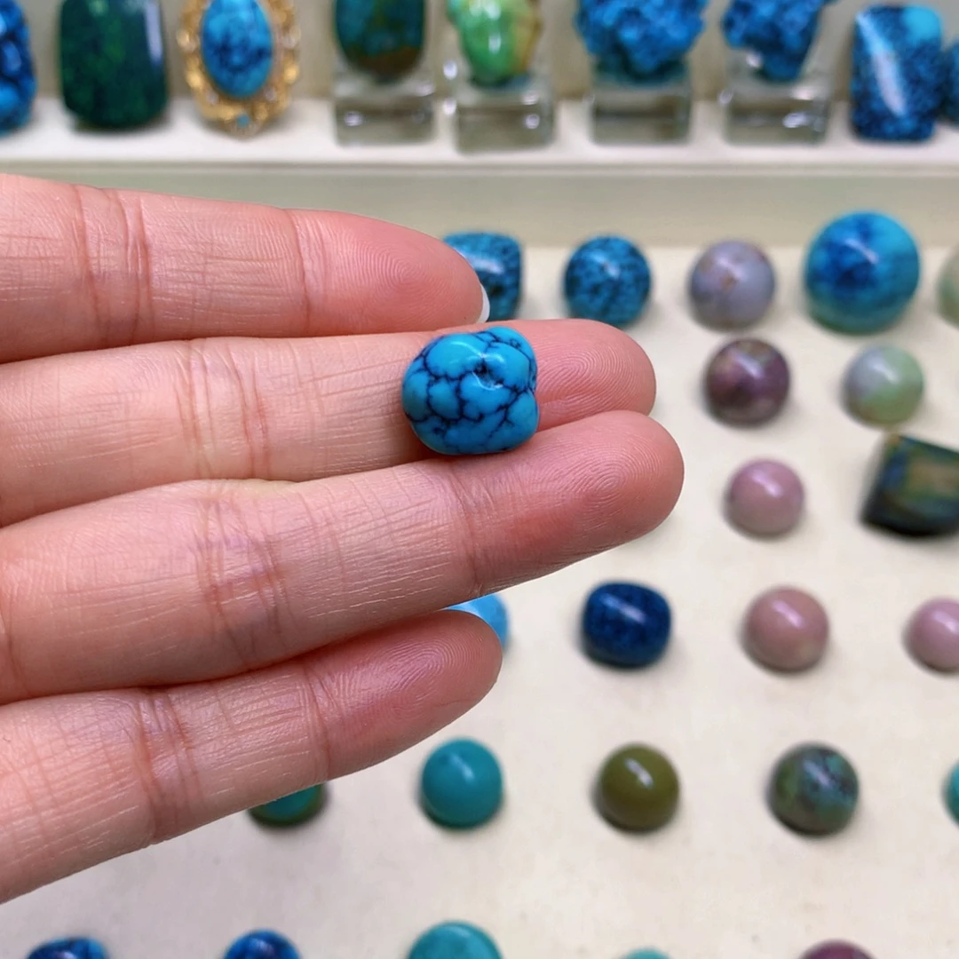 绿松石未镶嵌三彩随行