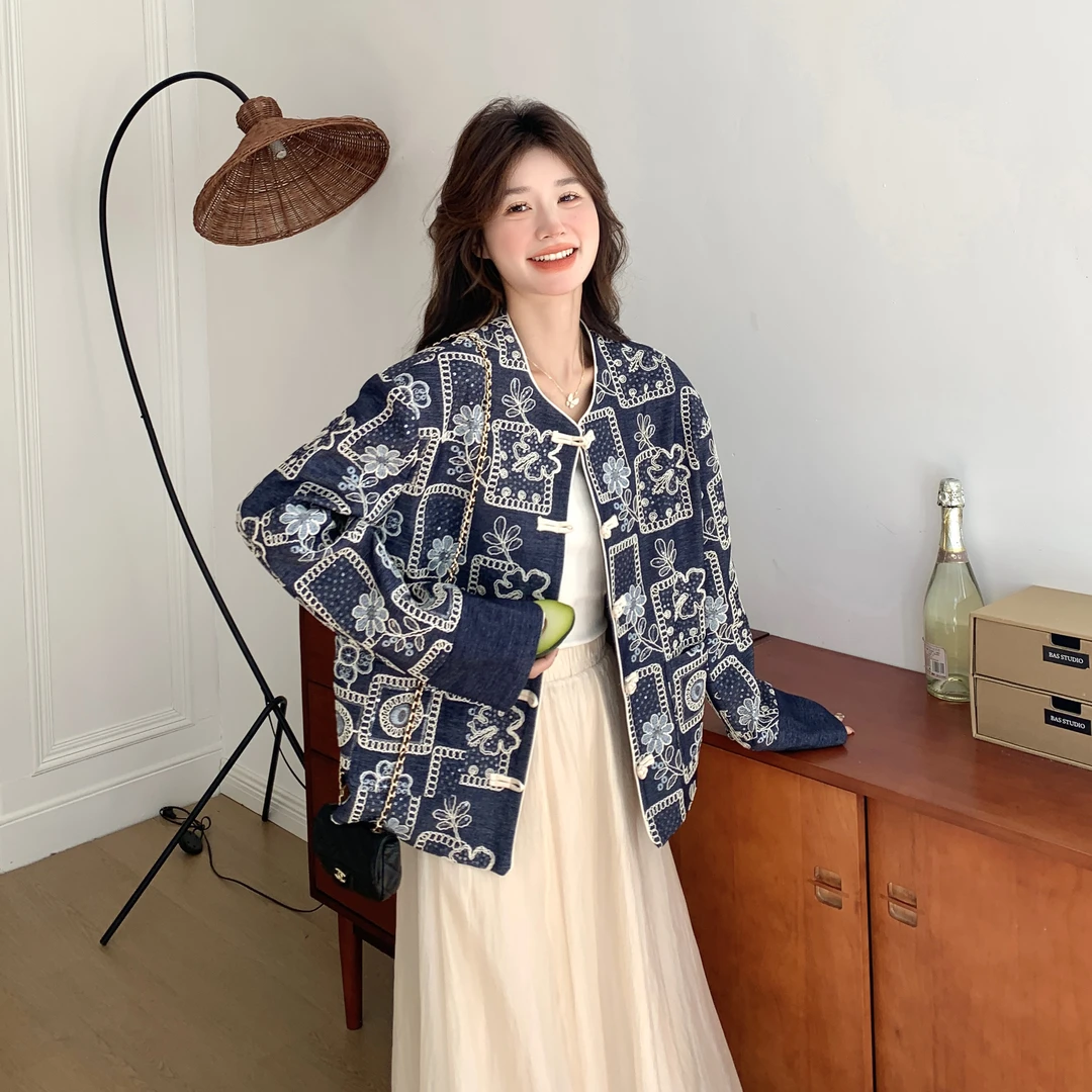 新中式国风盘扣重工刺绣牛仔外套2025早春新款女装宽松牛仔上衣女