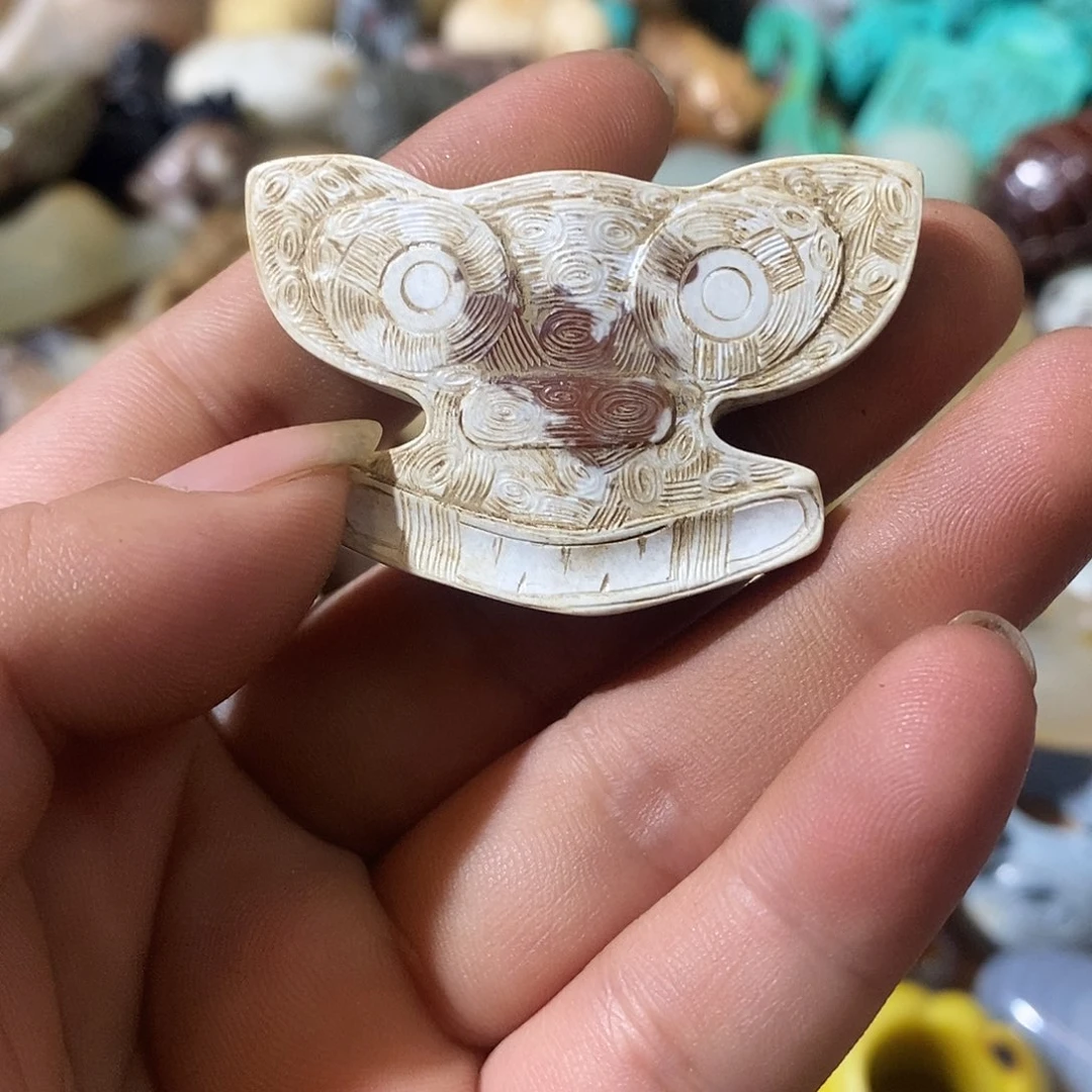 和田玉（糖玉）未镶嵌挂件