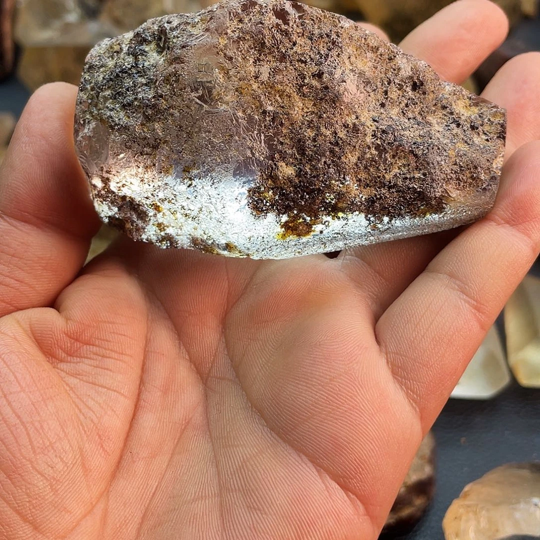冬***o珠宝半成品未镶嵌水晶
