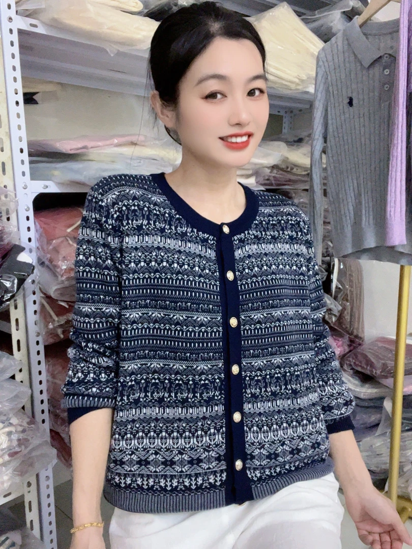 圆领常规款针织薄款秋季毛针织衫百搭女装开衫春秋