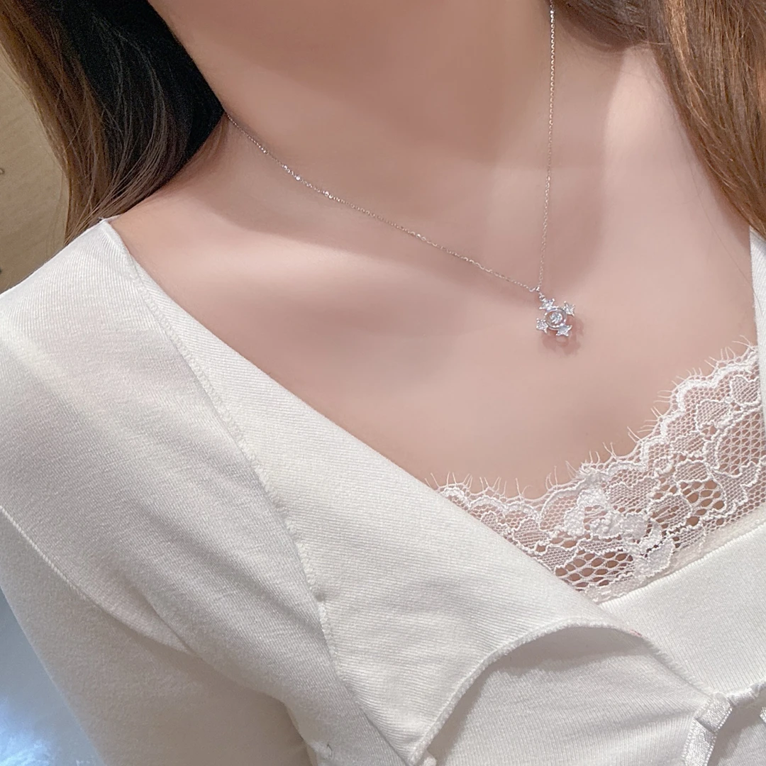 坠链均925银合成锆石 轻奢小众雪花女锁骨链节日礼物灵动足银饰品