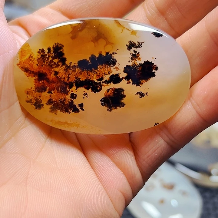 鸿***照未镶嵌玛瑙/玉髓珠宝半成品