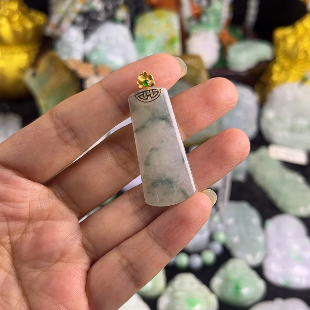 翡翠18K金镶嵌吊坠(不含链)
