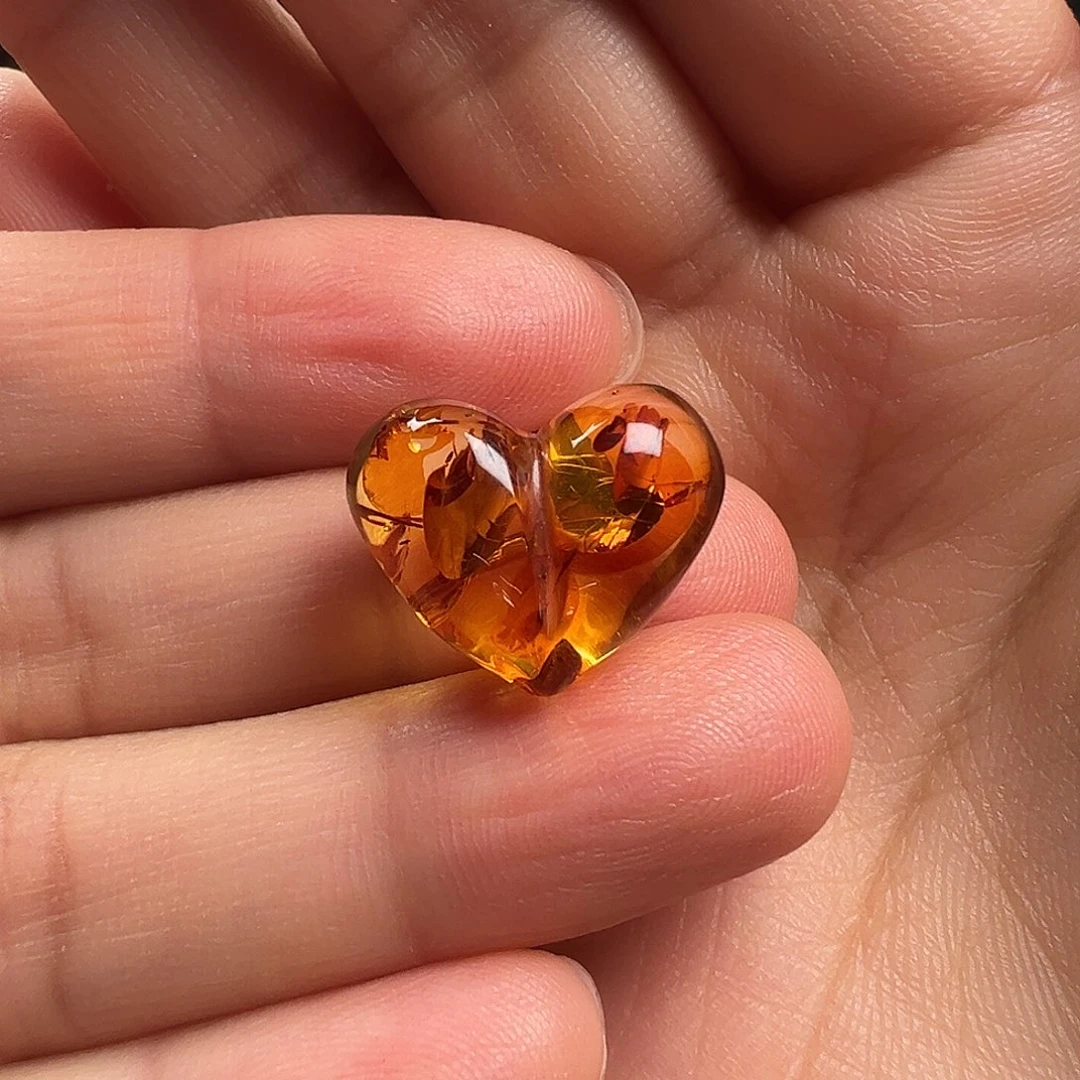 琥珀（花珀）颈饰未镶嵌屁桃（打孔不退换）