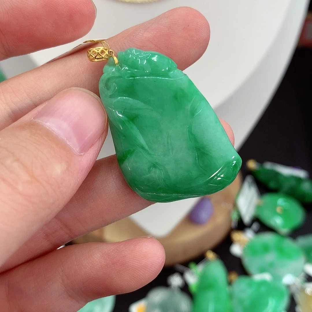 翡翠18K金镶嵌吊坠(不含链)