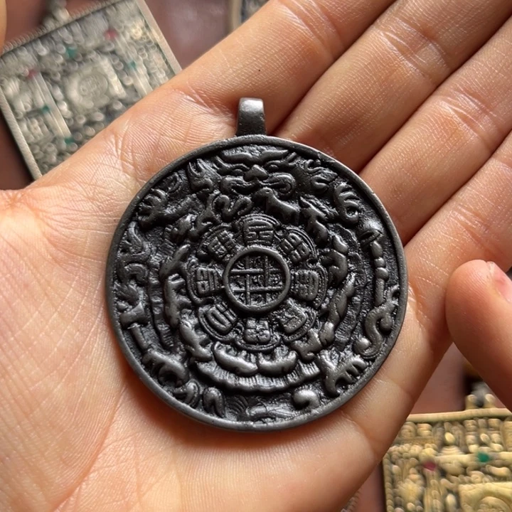 琉璃颈饰小**士喜欢的朋友