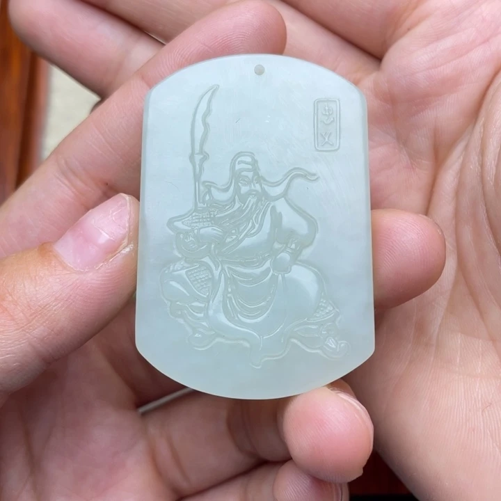和田玉未镶嵌颈饰㊍**萧