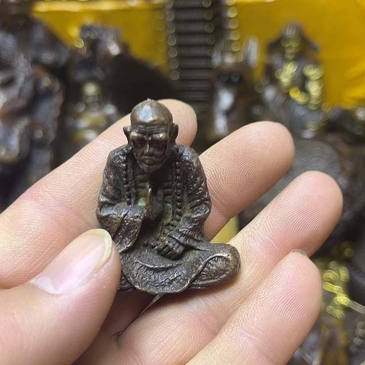 诚信经营精美铜器