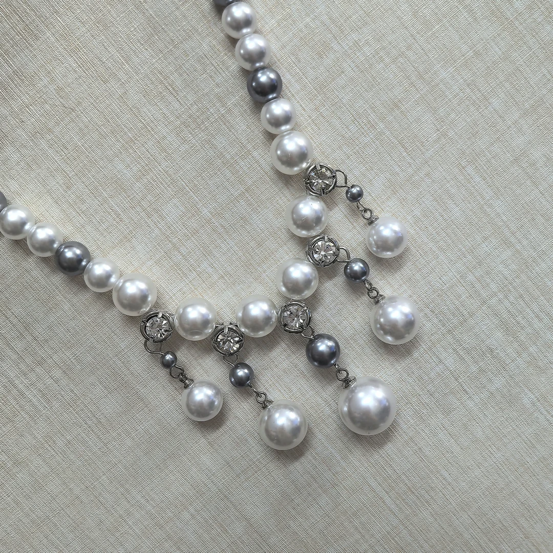 铜合金仿珍珠项链 06018小众设计简约法式复古灰色珠珠流苏项链