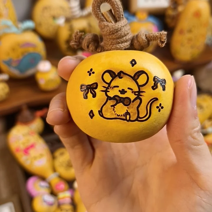 饺***.可爱小葫芦默认微瑕