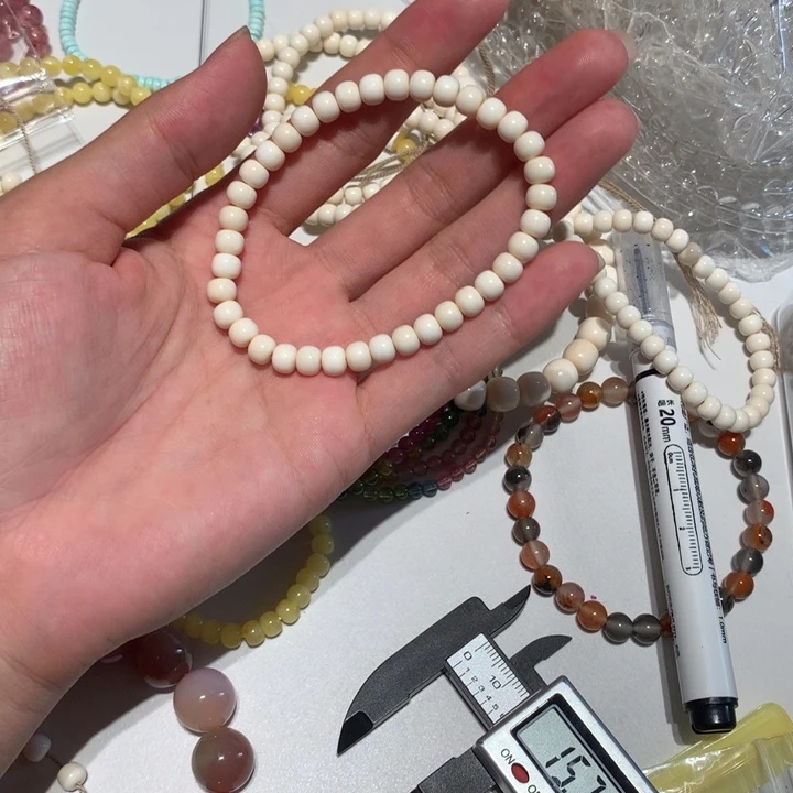 手链未镶嵌石榴石千***?