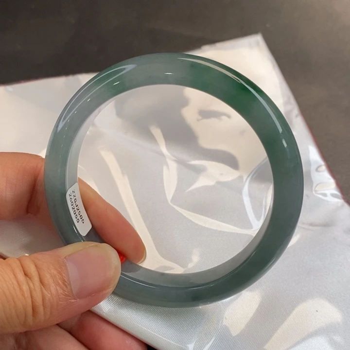 翡翠手镯未镶嵌59圈