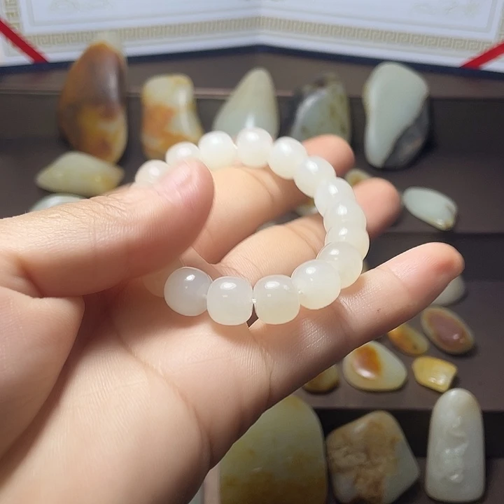 未镶嵌手链和田玉（糖玉）