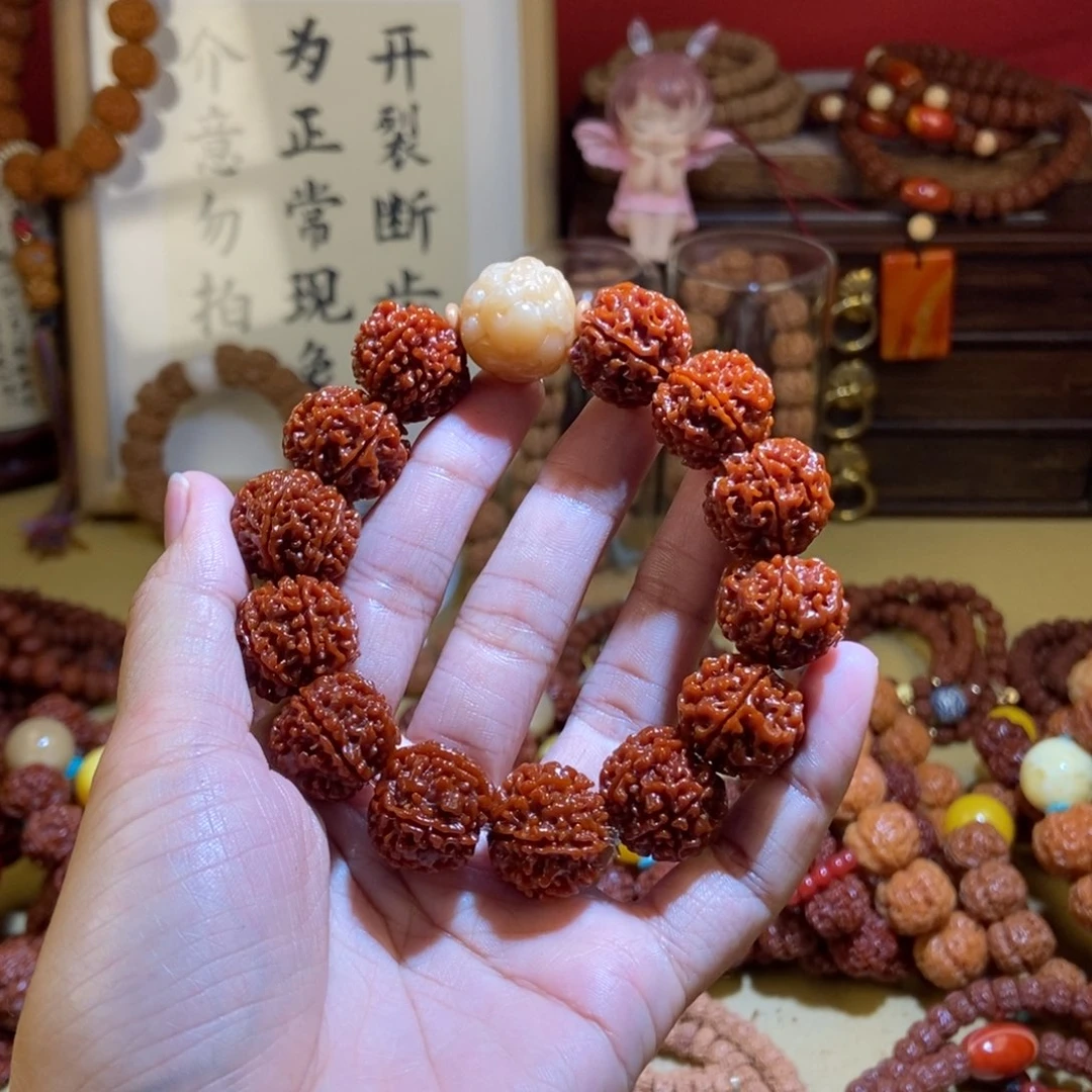 金刚菩提吊坠196玉化貔貅