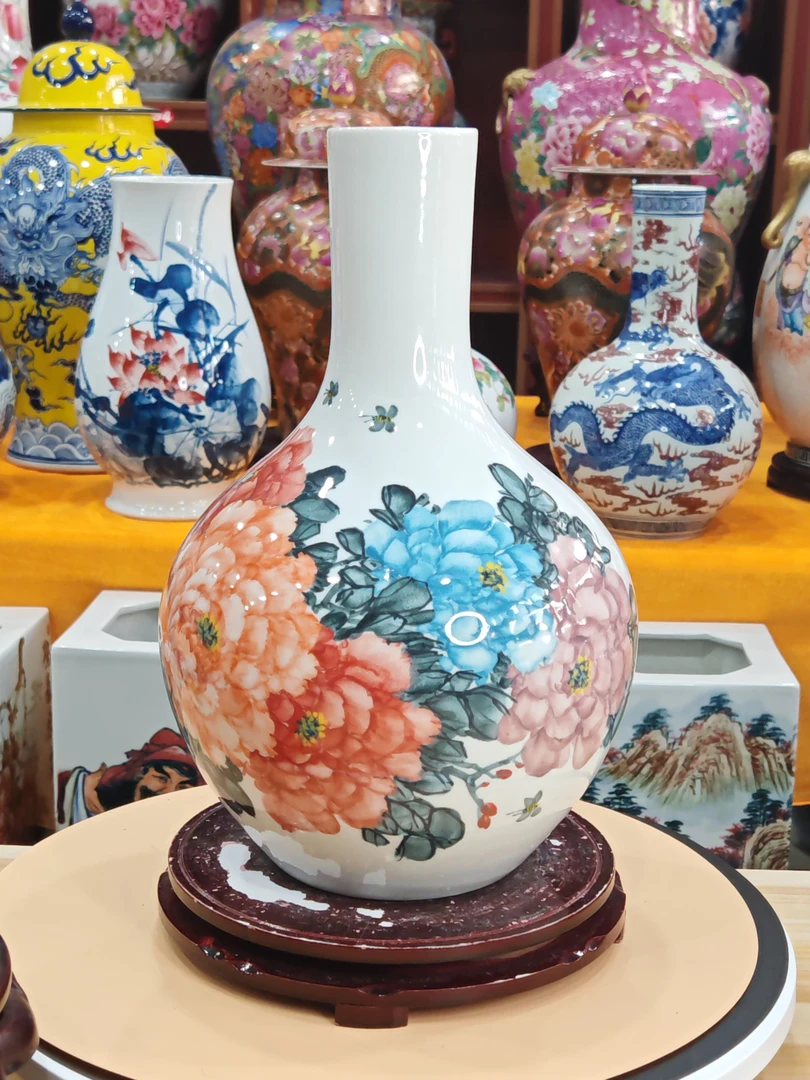 景德镇陶瓷天球瓶