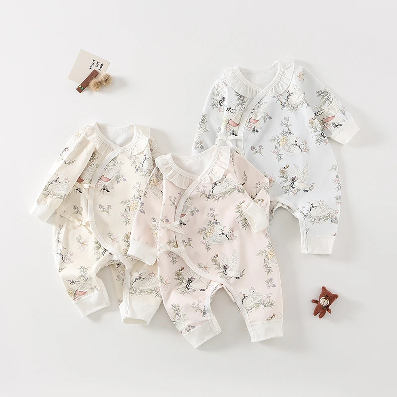 新生儿纯棉无骨A类连体衣四季款长袖双层护肚哈衣满月服蝴蝶衣