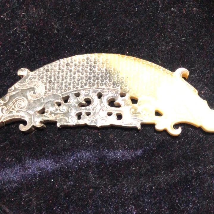 鸿***祉琉璃手工艺品玉簧