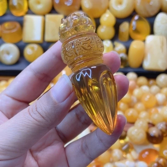 琥珀未镶嵌颈饰天然蜜蜡