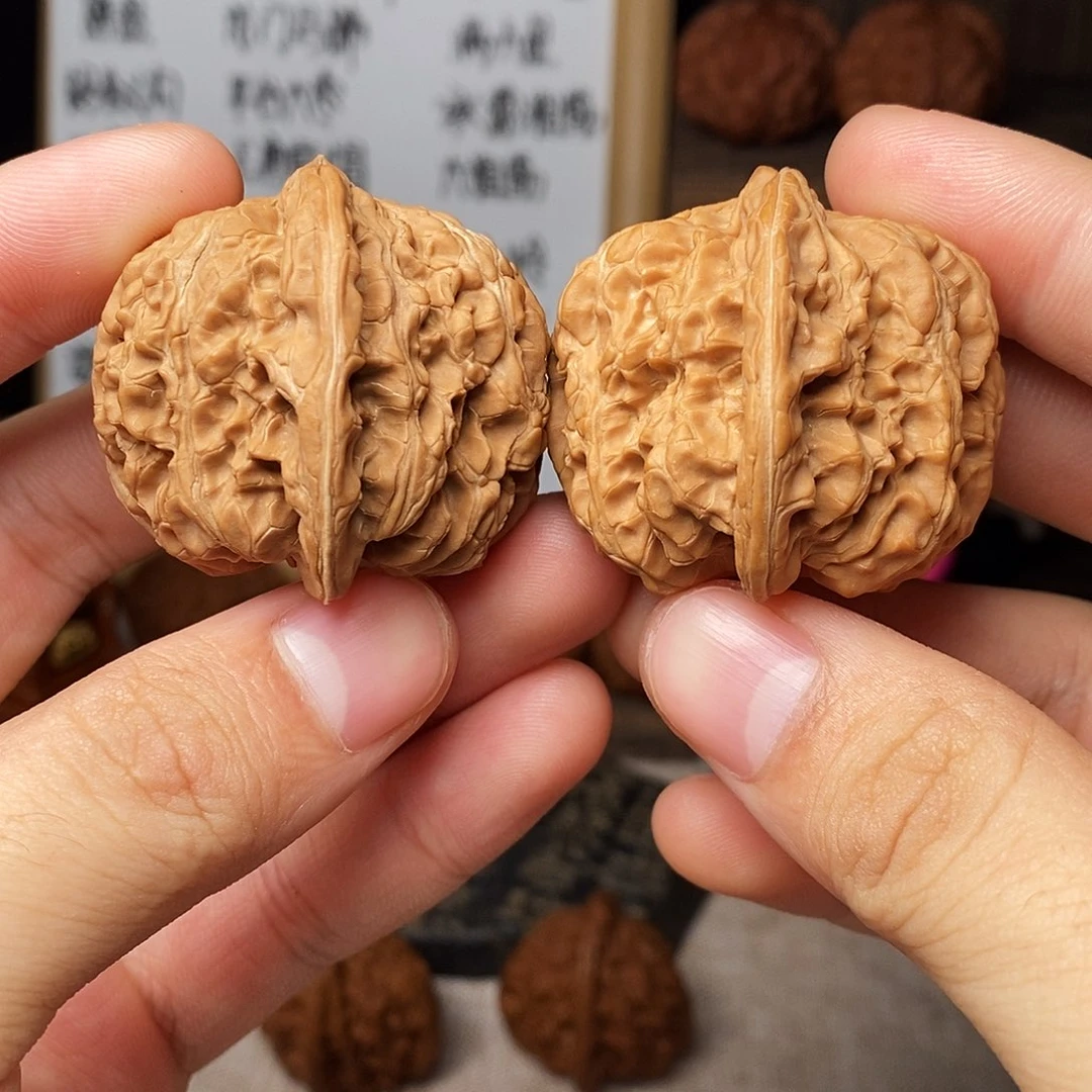 文玩核桃吊坠龟甲大蟾王