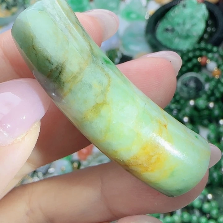 翡翠未镶嵌颈饰天然A货15