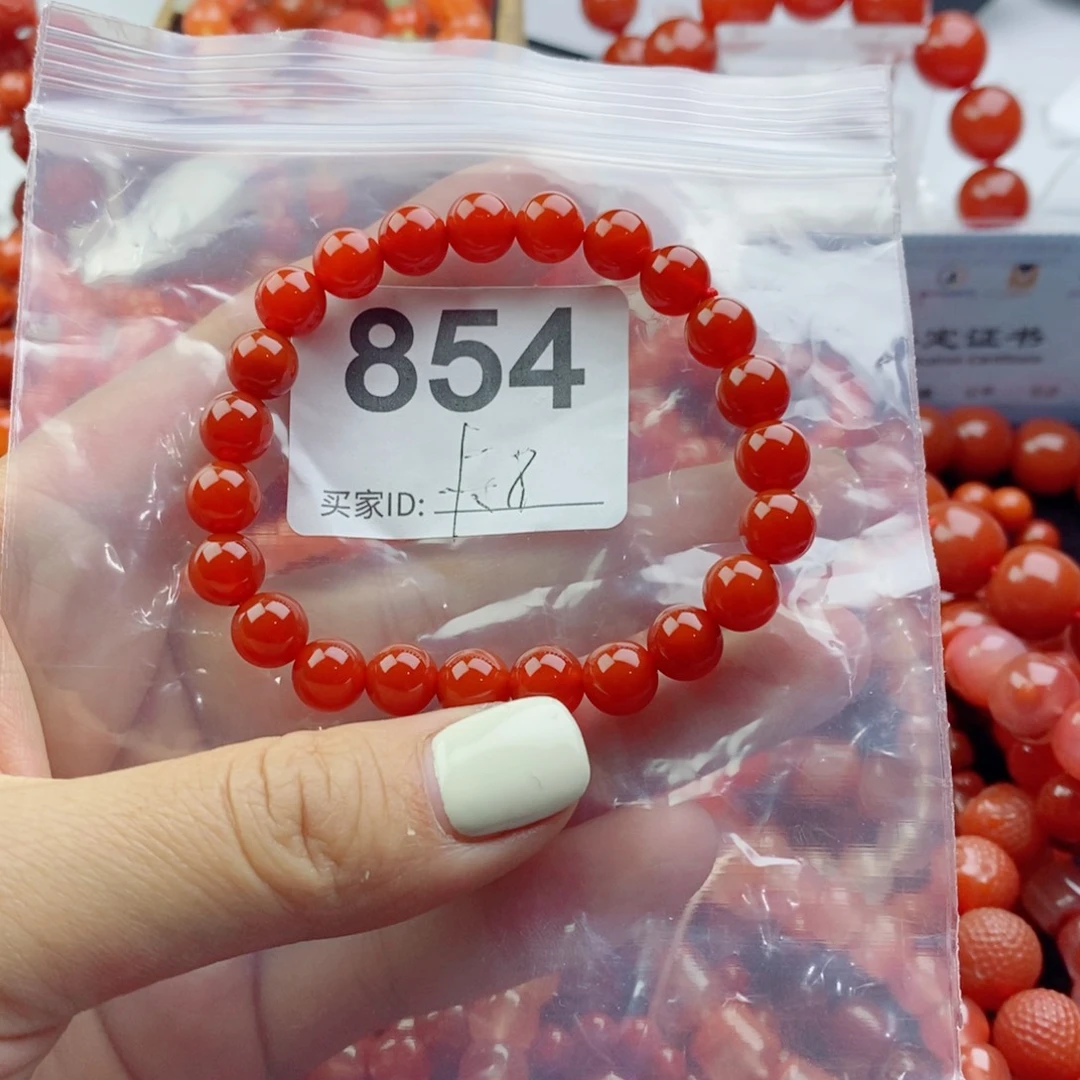 馨***。南红玛瑙未镶嵌手链