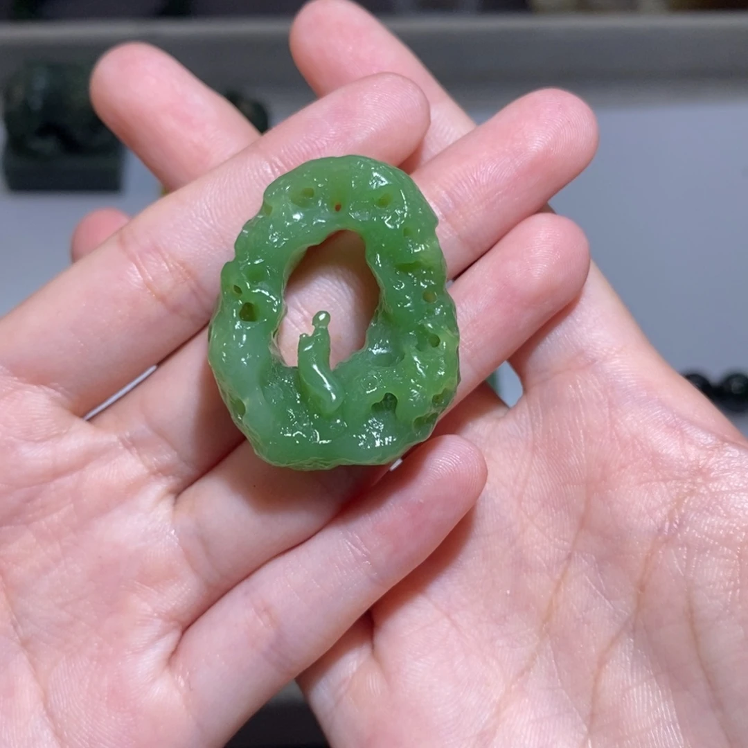 D***崽和田玉未镶嵌颈饰