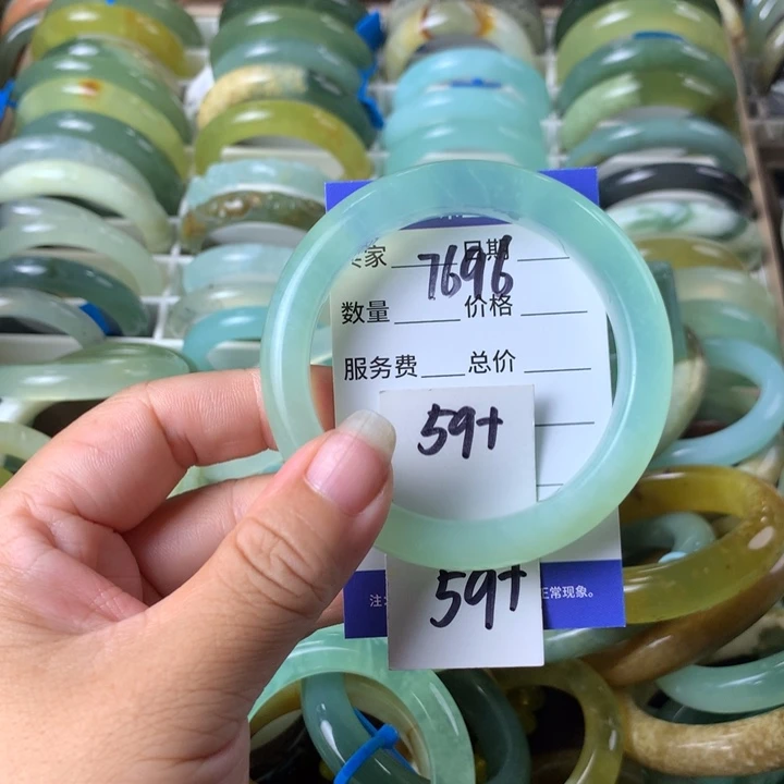 未镶嵌蛇纹石玉手镯7696