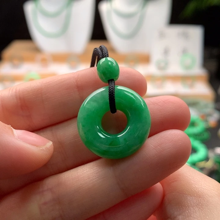 未镶嵌手串翡翠天然翡翠